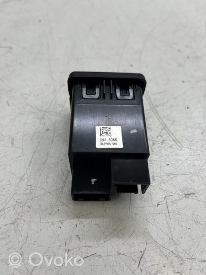 Opel Insignia A Gniazdo / Złącze USB 22875066
