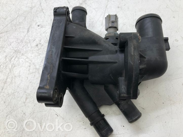 Ford Focus Boîtier de thermostat / thermostat CM5G9K478GA