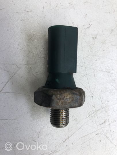 Volkswagen Golf VII Oil pressure sensor 