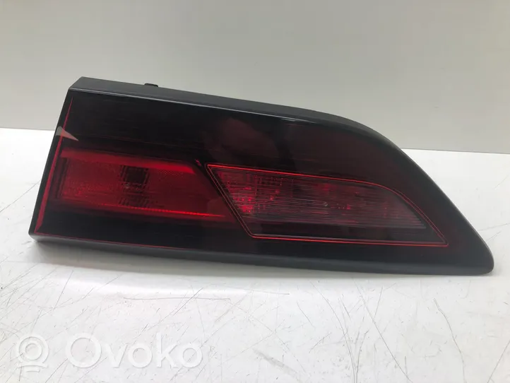 Opel Astra K Tailgate rear/tail lights 81388003