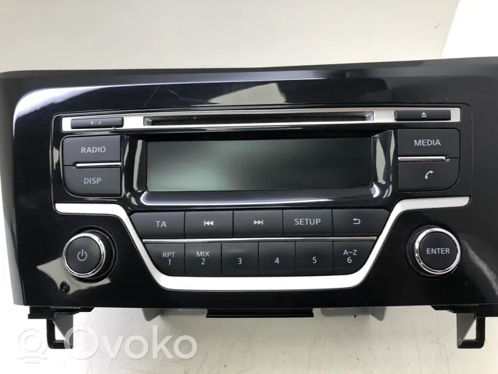 Nissan Qashqai Unità principale autoradio/CD/DVD/GPS 281854CA0A