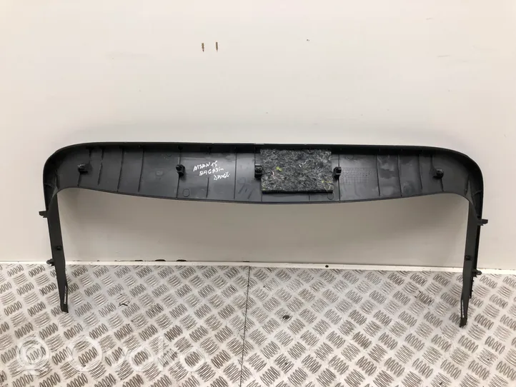 Nissan Qashqai Tailgate trim 909004EA0A