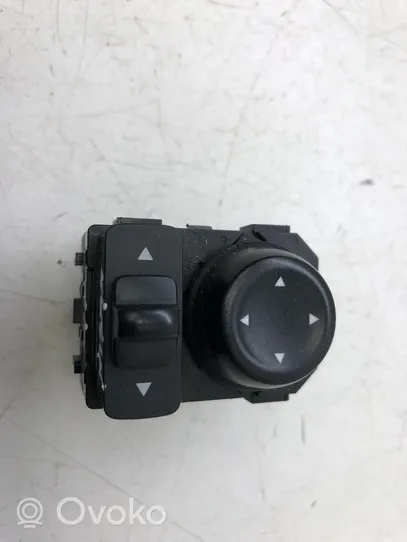 Nissan Qashqai Wing mirror switch 