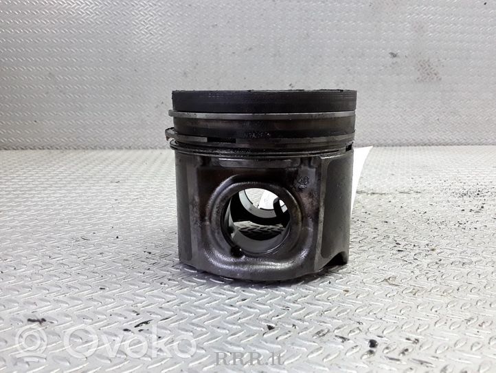 Iveco Daily 35 - 40.10 Piston 