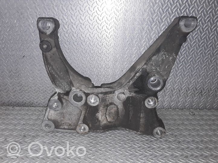 Ford Maverick Engine mounting bracket 3K738