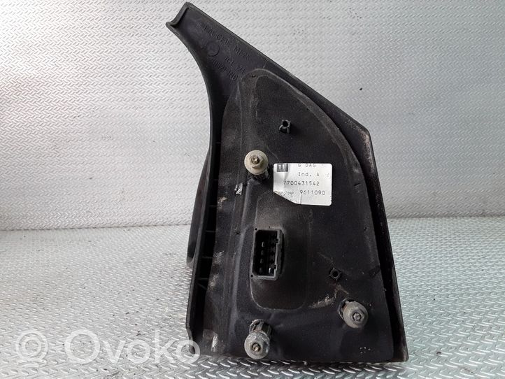 Renault Scenic I Elektryczne lusterko boczne drzwi przednich 7700431542