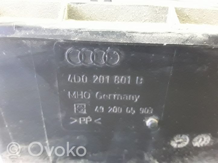 Audi A8 S8 D2 4D Aktiivihiilisuodattimen polttoainehöyrysäiliö 4D0201801B