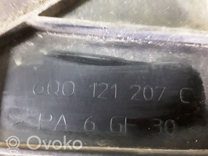 Volkswagen Polo Ventilatore di raffreddamento elettrico del radiatore 6Q0121207