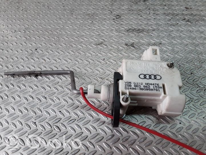 Audi A4 S4 B7 8E 8H Verrouillage du bouchon du réservoir de carburant 8E0862153A