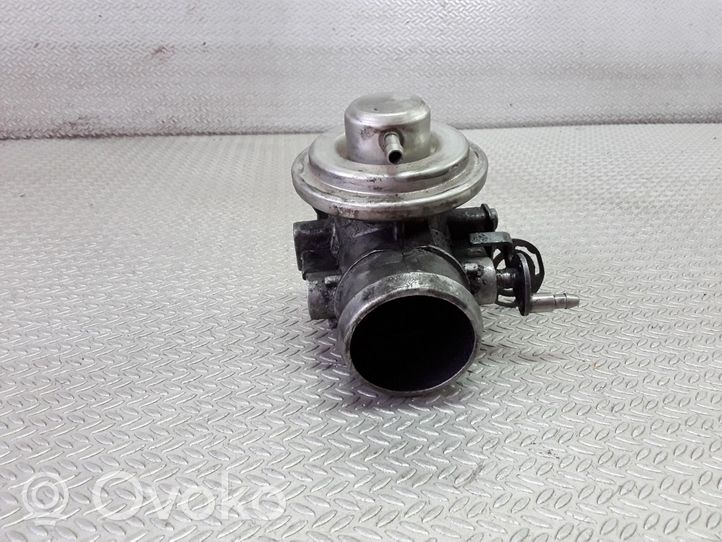 Audi A4 S4 B6 8E 8H Zawór EGR 038129637B