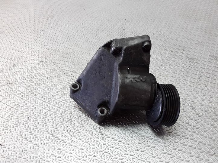 Ford Focus Soporte de montaje del compresor de A/C 98MF3C631CF