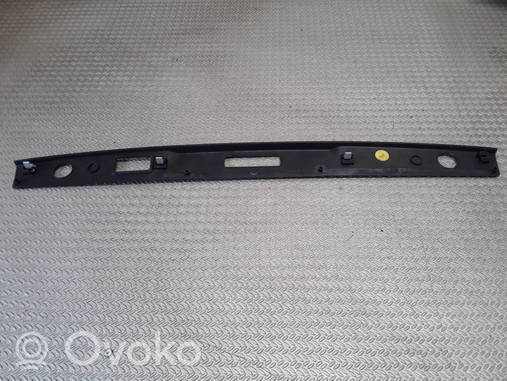 Volkswagen Phaeton Bottom trim 3D5868503A