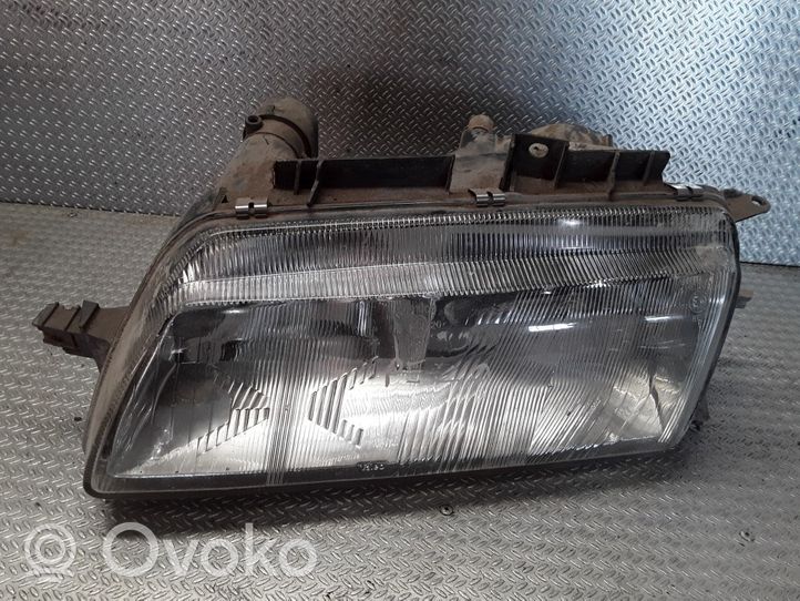 Peugeot 605 Lampa przednia 