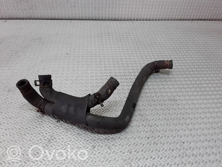 Volkswagen Polo IV 9N3 Durite de refroidissement tube 