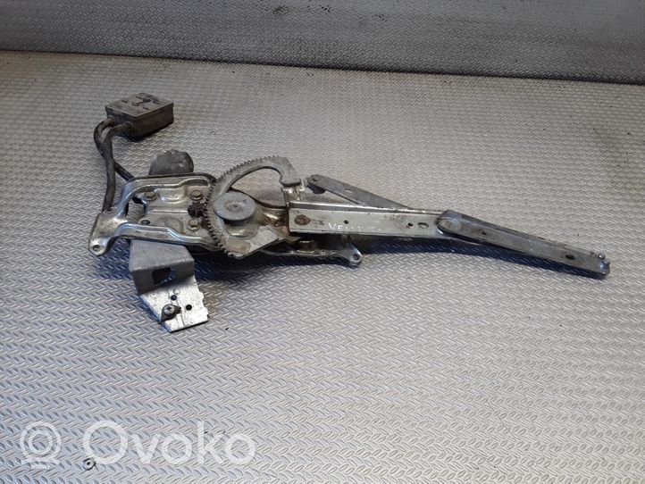 Opel Vectra A Front door window regulator with motor 90307599