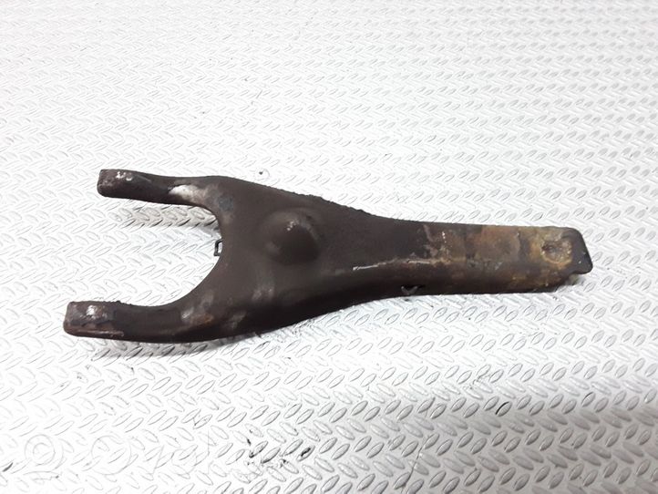 Toyota Avensis T250 Forcella del braccio di rilascio della frizione 