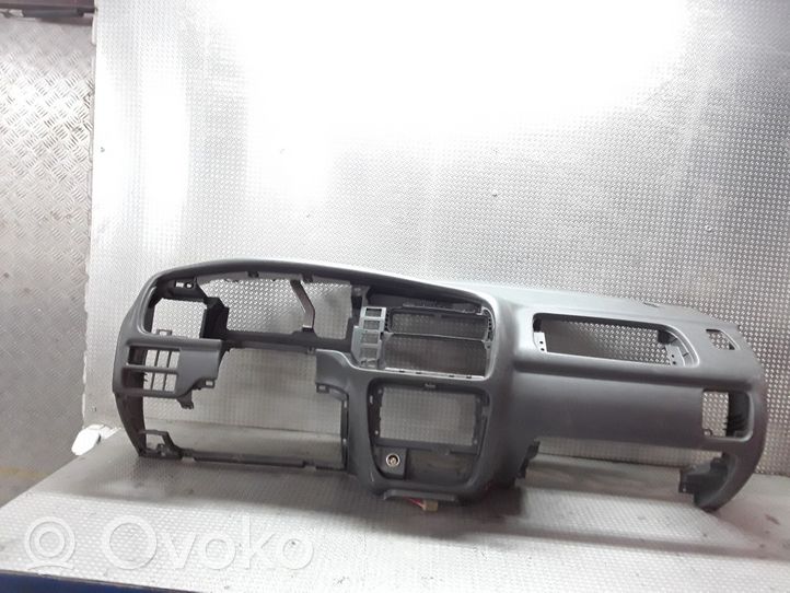 Suzuki Grand Vitara I Tableau de bord 7311165D10