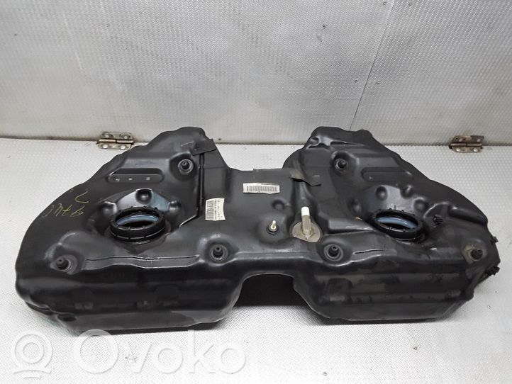 2114704601 Mercedes Benz E W211 Fuel tank 30.00 RRR