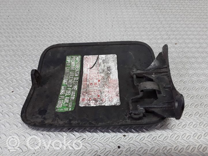 Audi A8 S8 D2 4D Sportello del serbatoio del carburante 077010122Q