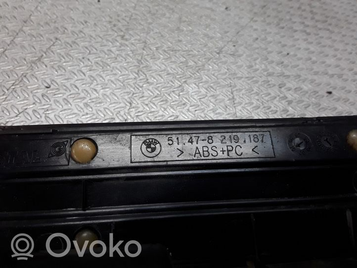 BMW 3 E46 Galinio slenksčio apdaila (išorinė) 51478219187