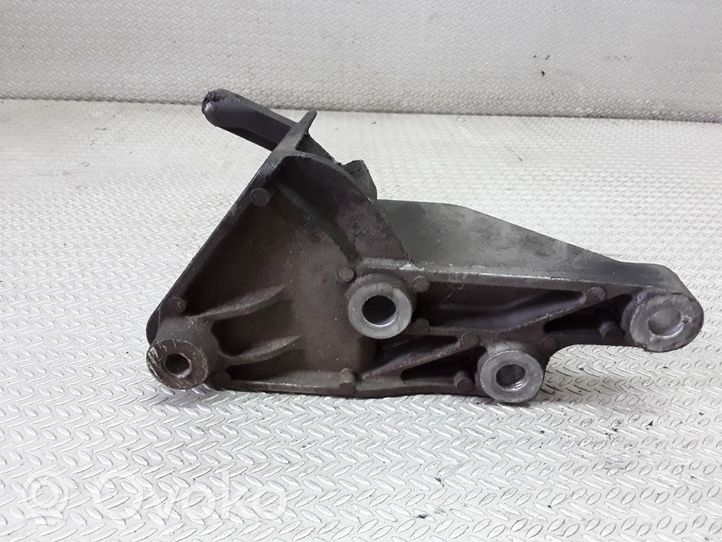 Chevrolet Cruze Support de boîte de vitesses 13248667