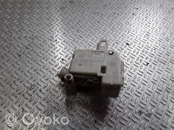 Audi A8 S8 D2 4D Moteur verrouillage centralisé 3B0959781