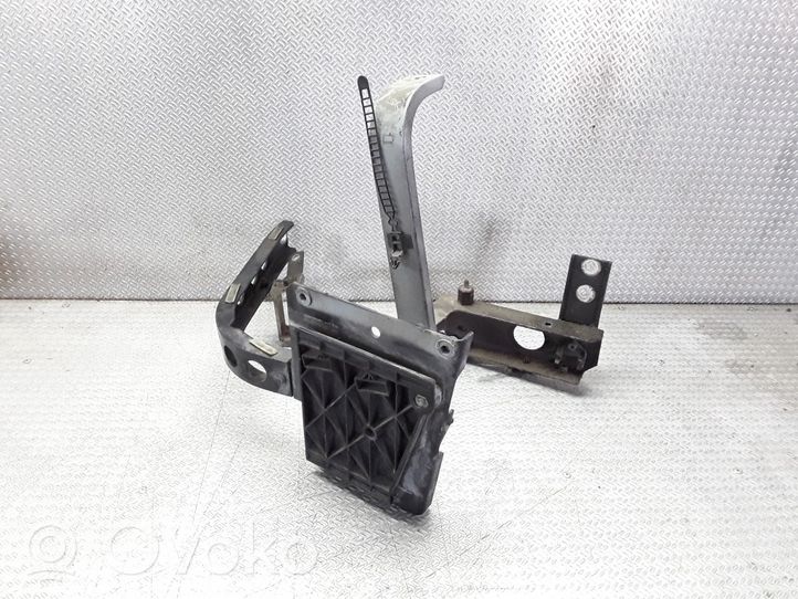 Audi A8 S8 D2 4D Side radiator support slam panel 4D0821137Q