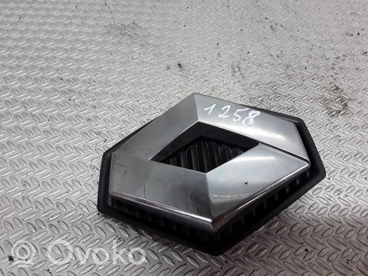 Renault Megane II Emblemat / Znaczek 8200115115