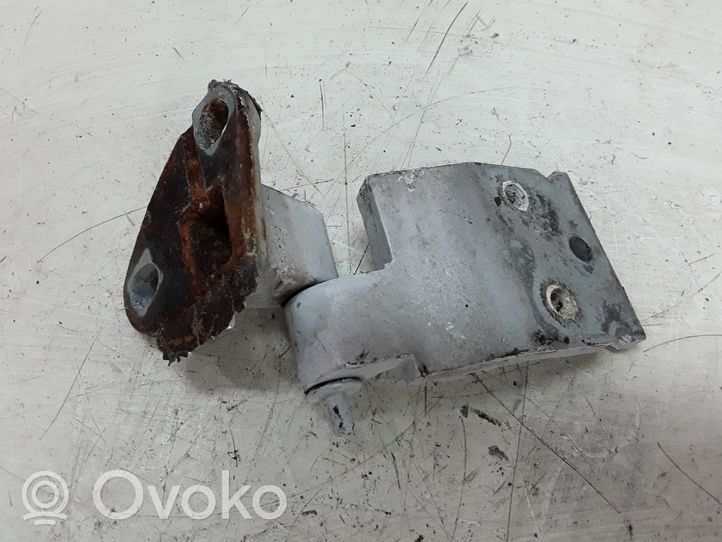 Mercedes-Benz Vito Viano W638 Front door upper hinge 