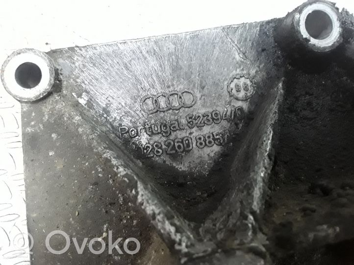 Audi A4 S4 B5 8D A/C-kompressorin kannatin 028260885A