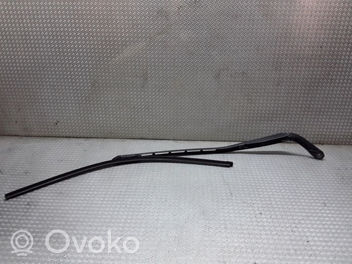 Citroen C4 I Balai d'essuie-glace avant 9650103880