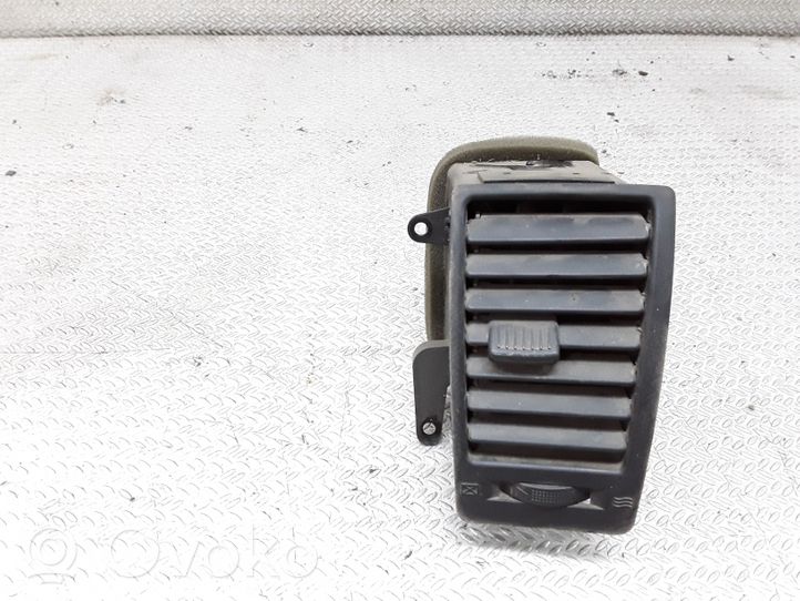 Hyundai Terracan Garniture, panneau de grille d'aération latérale 85740H1600