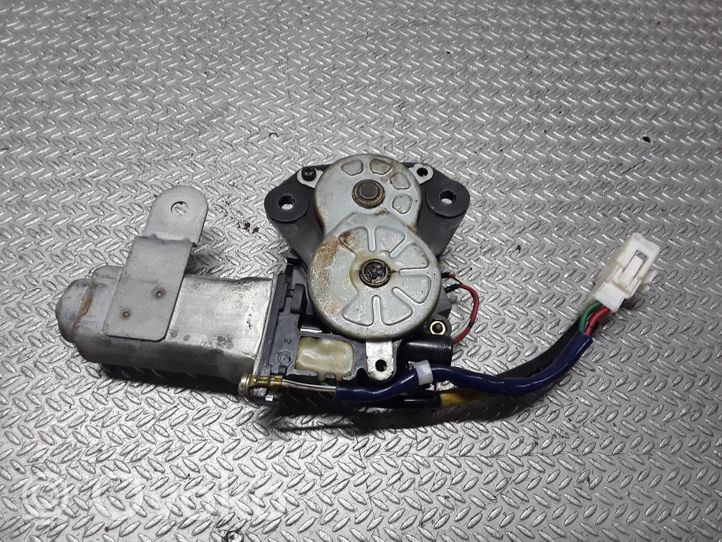 Toyota Corolla Verso E121 Motore/attuatore 8573044010