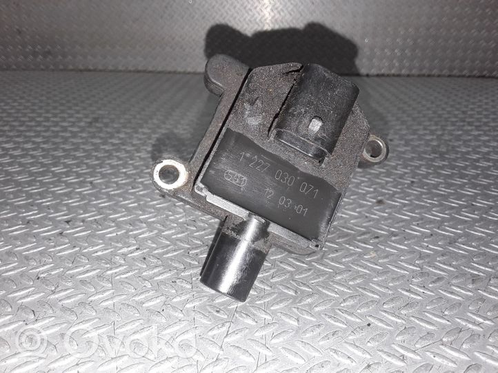 Alfa Romeo 156 Bobine d'allumage haute tension 1227030071