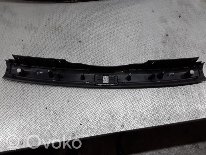 Audi A4 S4 B7 8E 8H Rivestimento di protezione sottoporta del bagagliaio/baule 8E9864483