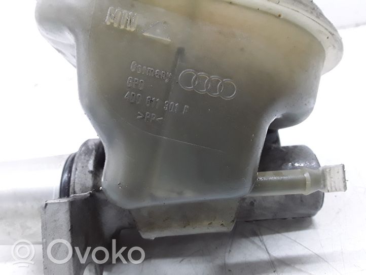 Audi A8 S8 D2 4D Pagrindinis stabdžių cilindriukas 4D0611301