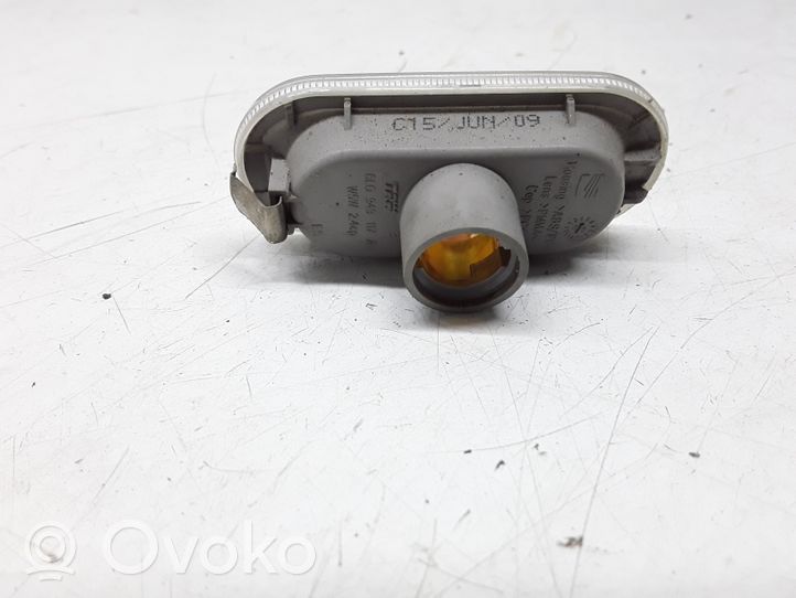 Seat Exeo (3R) Etupuskurin suuntavilkku 6L0949117A