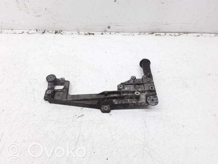 Volkswagen Golf Plus Support refroidisseur de vanne EGR 03G131159