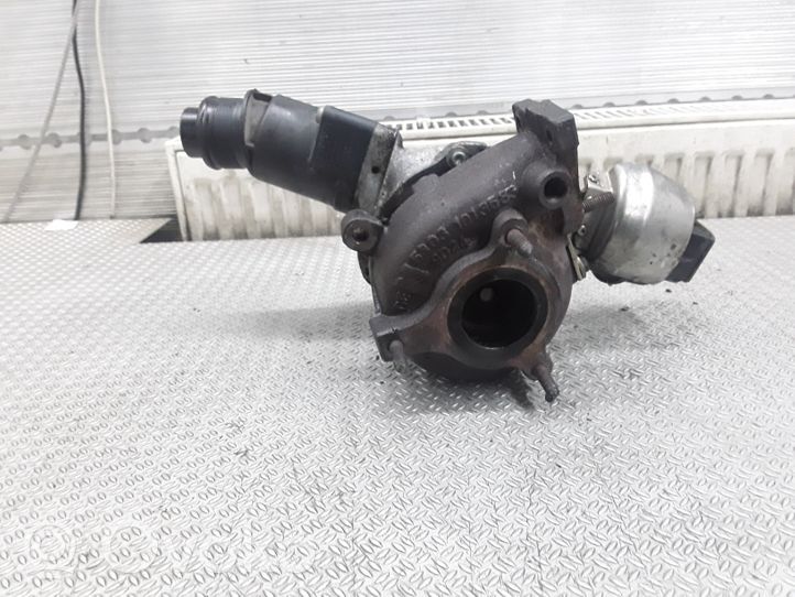 Seat Exeo (3R) Turboahdin 03L145702M