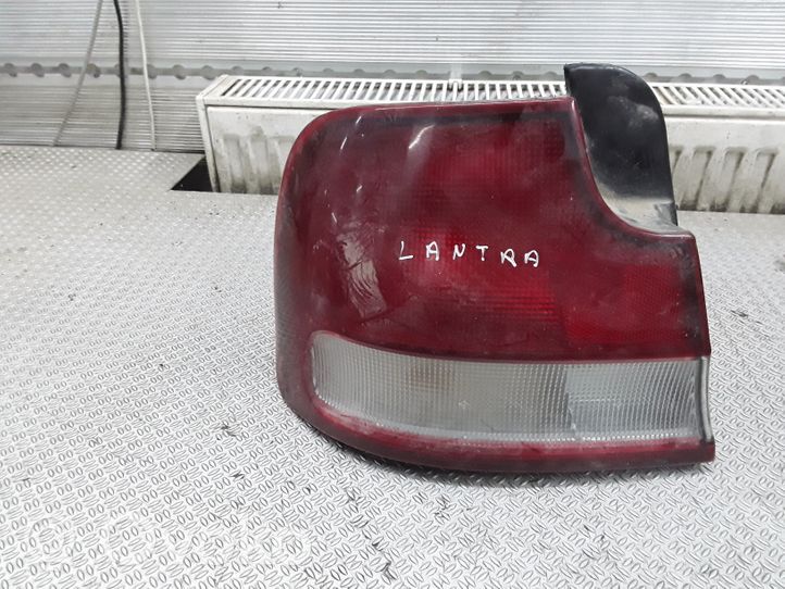 Hyundai Lantra I Rear/tail lights 2357NA