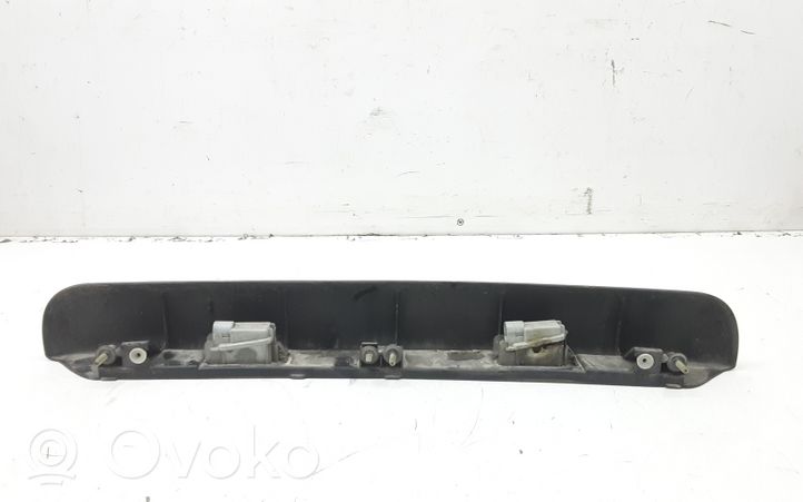 Opel Movano A Takaluukun rekisterikilven valon palkki 7700352127