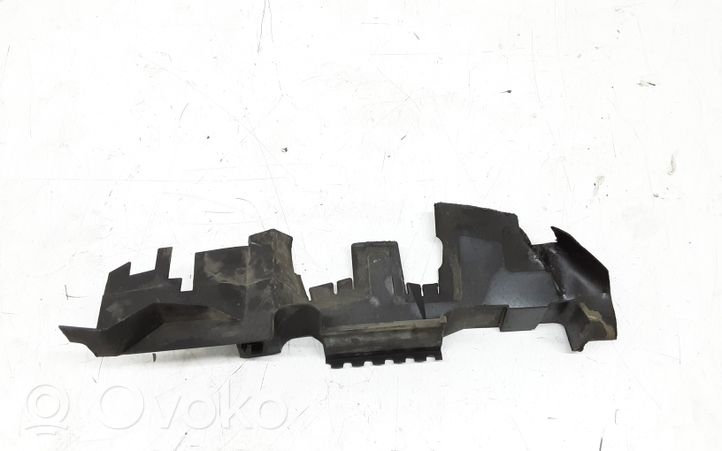 Volkswagen PASSAT B5.5 Déflecteur d'air de radiateur de refroidissement 3B0121284E