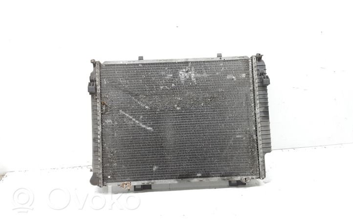 Mercedes-Benz E W210 Radiatore di raffreddamento A2105005803