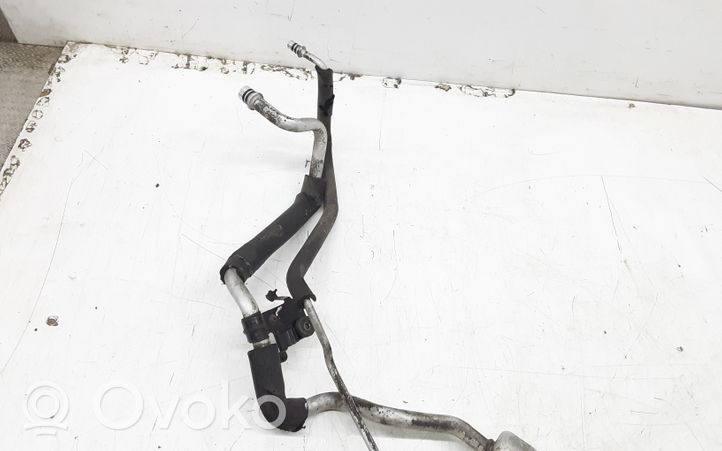 Toyota Avensis T220 Air conditioning (A/C) pipe/hose 