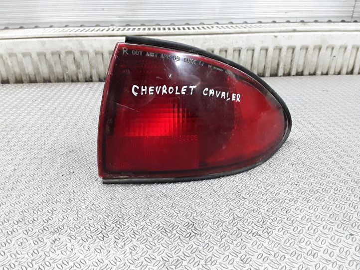 Chevrolet Cavalier Feux arrière / postérieurs 16519322
