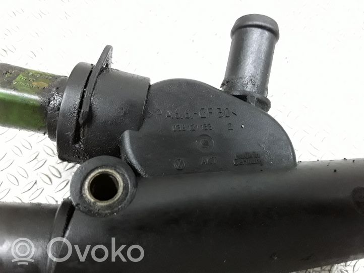 Volkswagen Polo III 6N 6N2 6NF Termostaatin kotelo 038121133