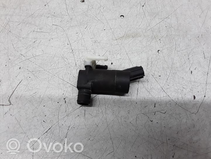 Volvo V50 Tuulilasi tuulilasinpesimen pumppu 