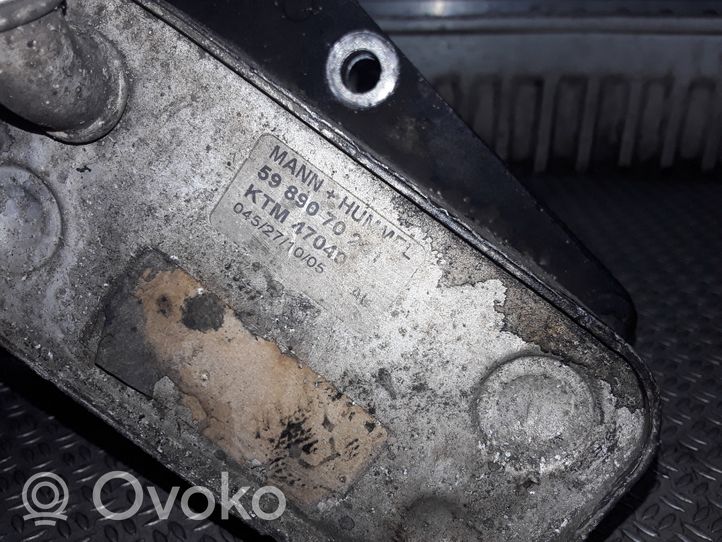 Opel Vectra C Oil filter mounting bracket 5989070241