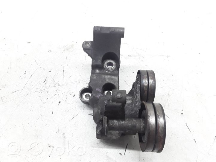 Opel Astra H Alternator belt tensioner 2300023