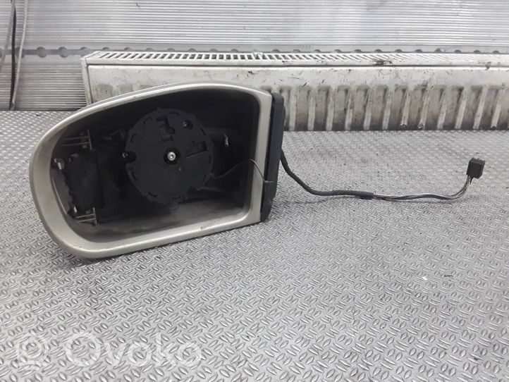 Mercedes-Benz C W203 Veidrodėlio plastikinė apdaila 413133417